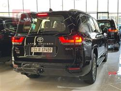 تۆیۆتا لاند کروزەر